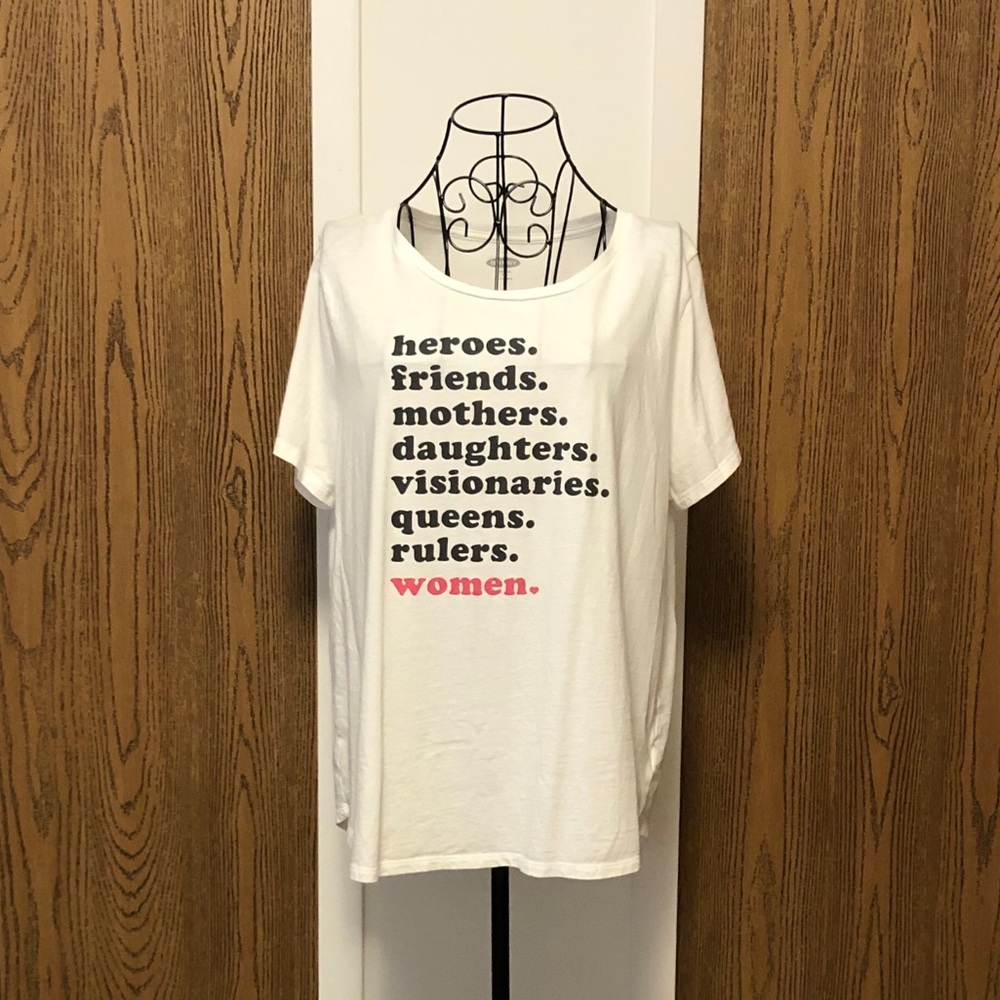 Old Navy women’s empowerment tee 💗💕